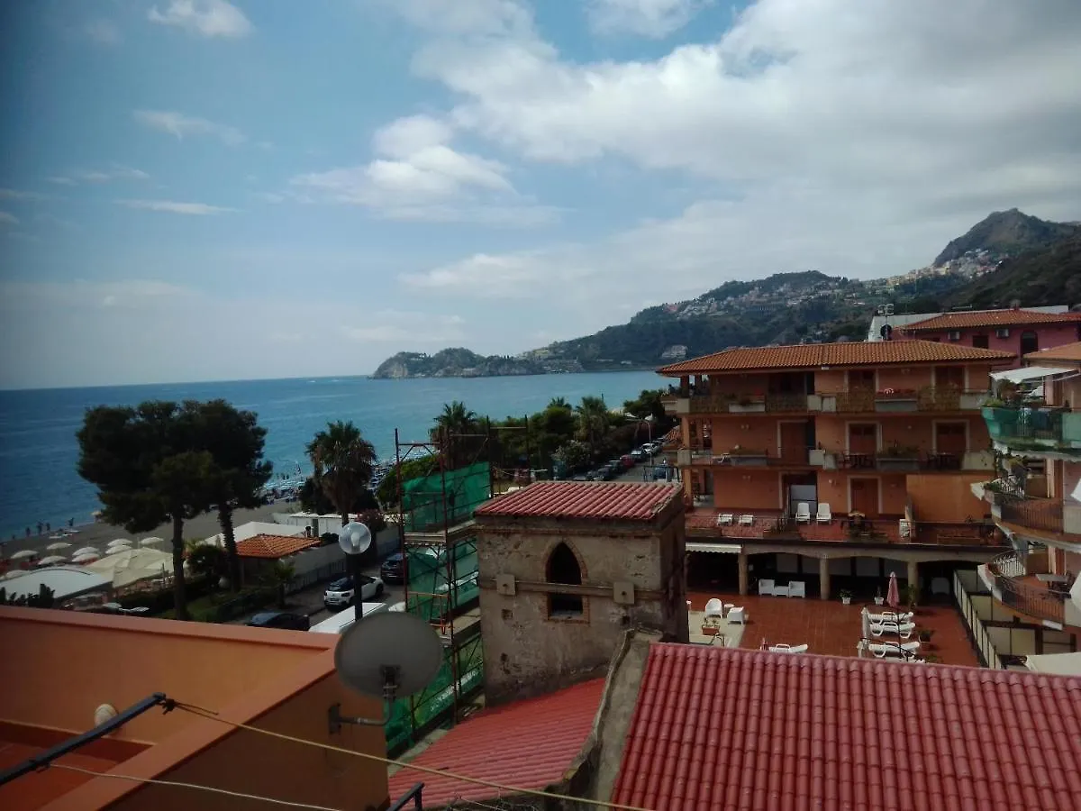 Apartment Vacanza Taormina Mare Mazzeo Italy