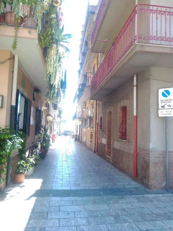 Vacanza Taormina Mare Mazzeo Apartment