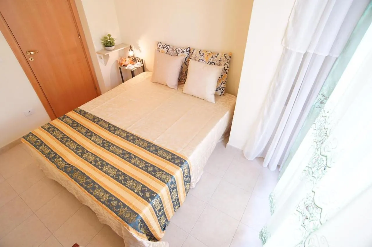 Vacanza Taormina Mare Mazzeo Apartment